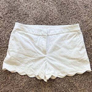 LOFT White Scalloped Hem Women Shorts 8